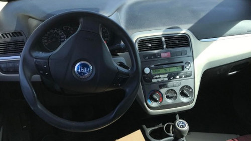 Usa stanga fata Fiat Grande Punto 2006 H