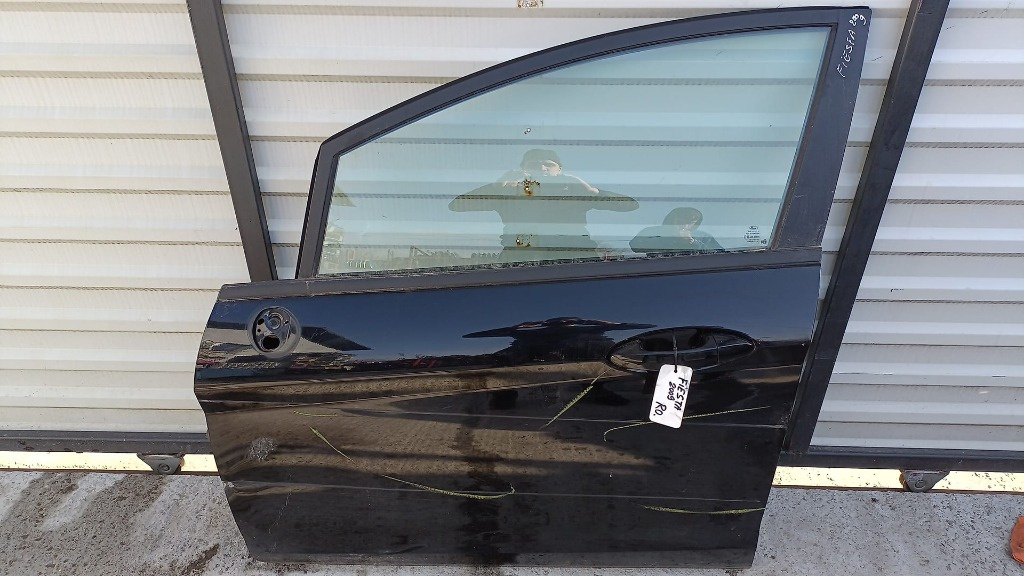 Usa stanga fata Ford Fiesta MK7 2009-2015