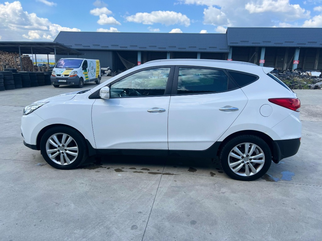 Usa stanga fata Hyundai IX35