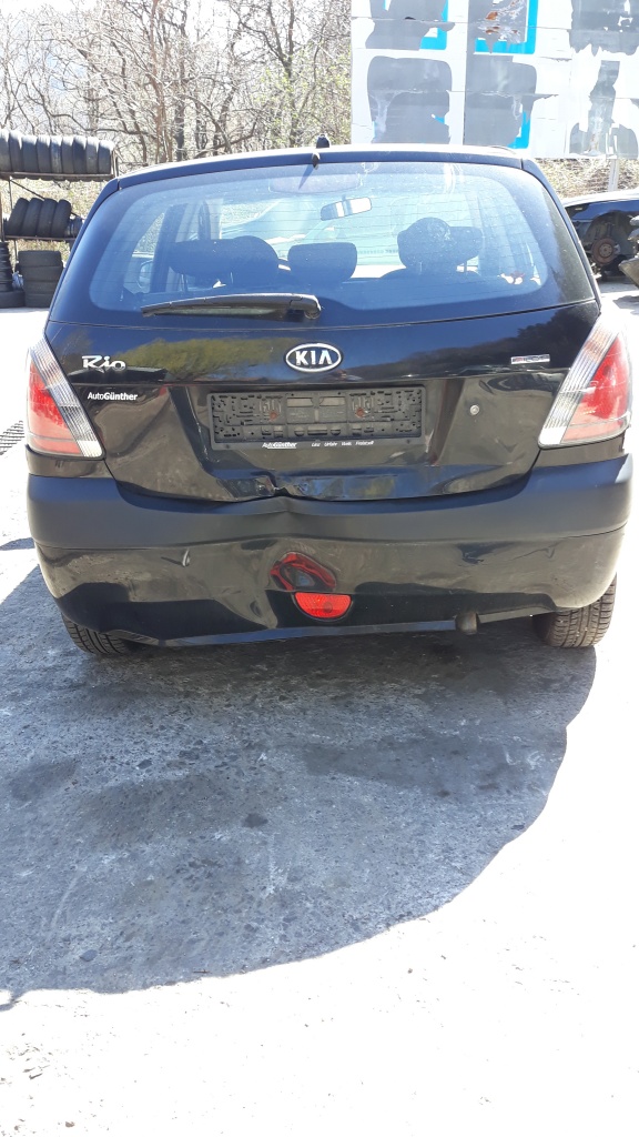 Usa stanga fata Kia Rio 2008 Hatchback 1.4