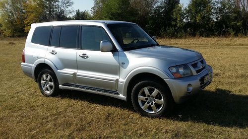 Usa stanga fata Mitsubishi Pajero 2006 J