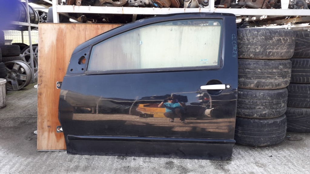 Usa stanga fata neagra Citroen C2!!!!!