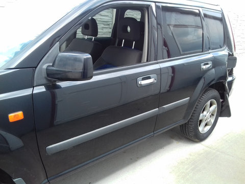 Usa stanga fata NISSAN X-TRAIL an 2005