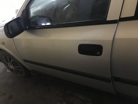 Usa stanga fata Opel Astra G