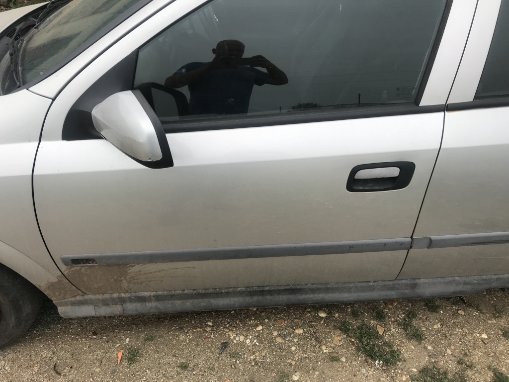 Usa stanga fata Opel Astra G