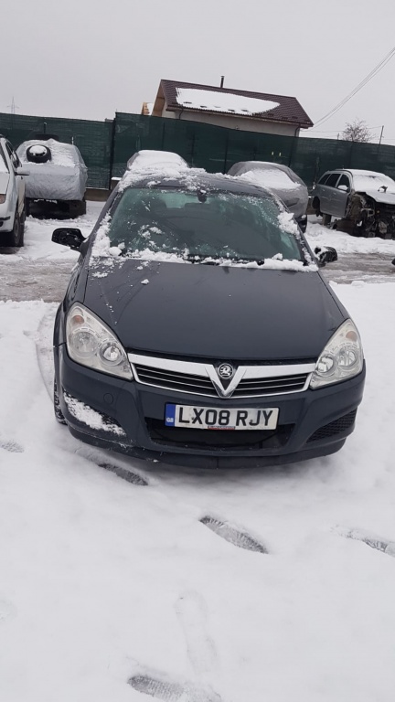Usa stanga fata Opel Astra H 2008 Hatchback 1.4
