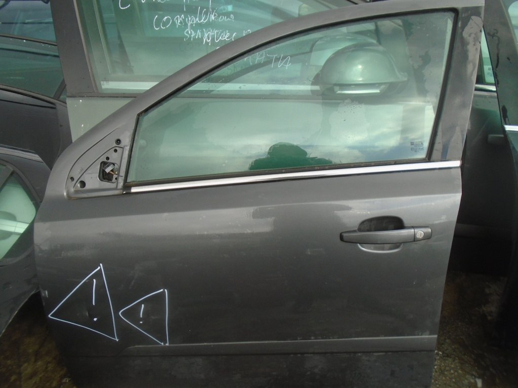 Usa stanga fata Opel Astra H combi din 2009 fara anexe