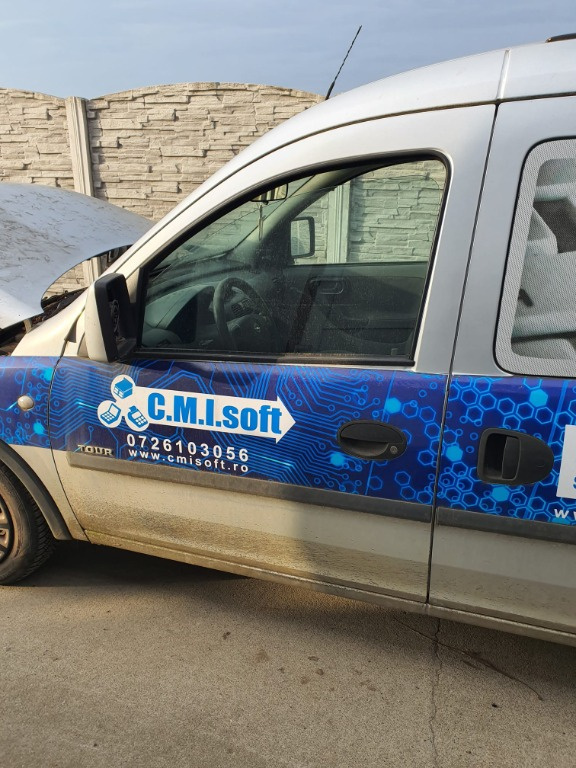 Usa stanga fata Opel Combo C 2006 X 1.3
