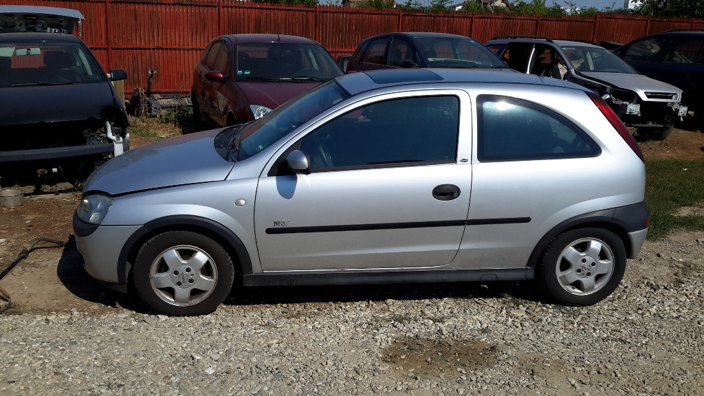 Usa stanga fata Opel Corsa C 2003 hatchback 1.0