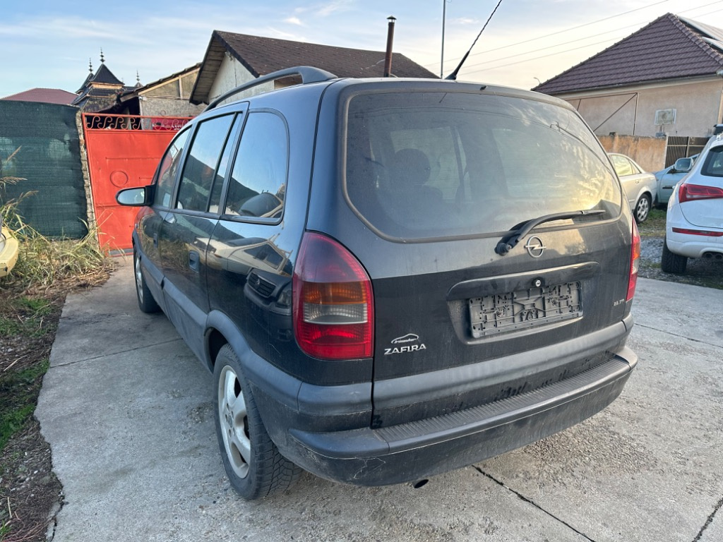 Usa stanga fata Opel Zafira 2002 Hatchba