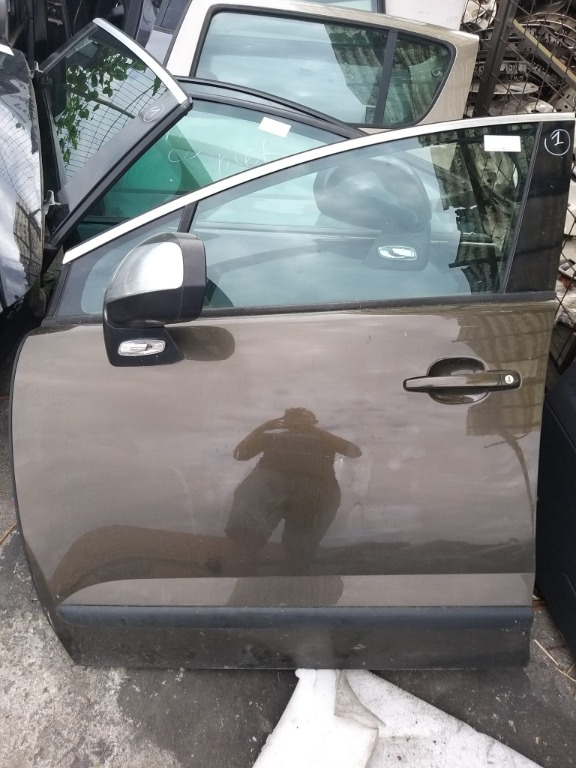 Usa Stanga Fata pentru Peugeot 3008 an din 2013