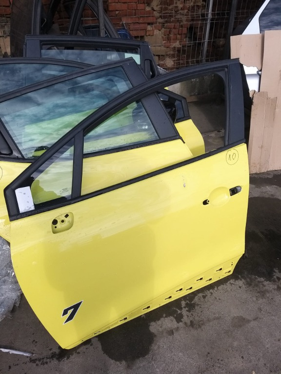 Usa Stanga Fata pentru Renault Clio 4 din 2017, Scurt, Galben