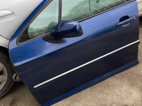 Usa stanga fata Peugeot 407 2004-2009 usa completa albastra stare perfecta euro 4