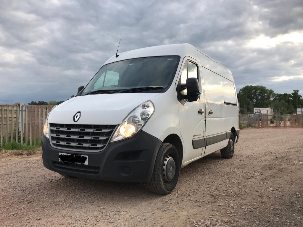 Usa stanga fata Renault Master 2011 van 2.3