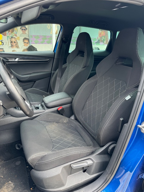 Usa stanga fata Skoda Karoq 2020 Sport l