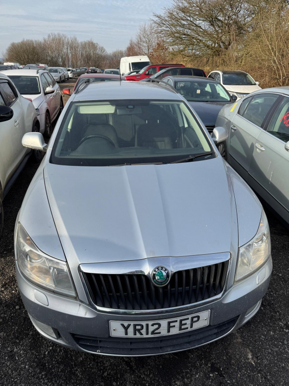USA STANGA FATA SKODA OCTAVIA 2 FACELIFT 2012 ARGI