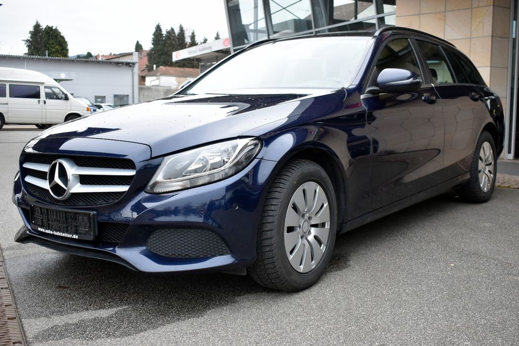 Usa stanga fata / usa dreapta fata Mercedes C Class w205 s205 din 2015 2016 2017