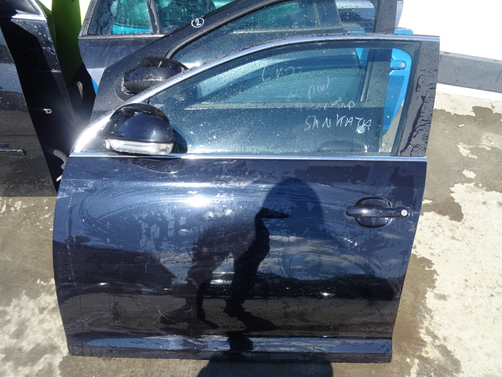 Usa stanga fata Volkswagen Jetta din 2007 fara ane