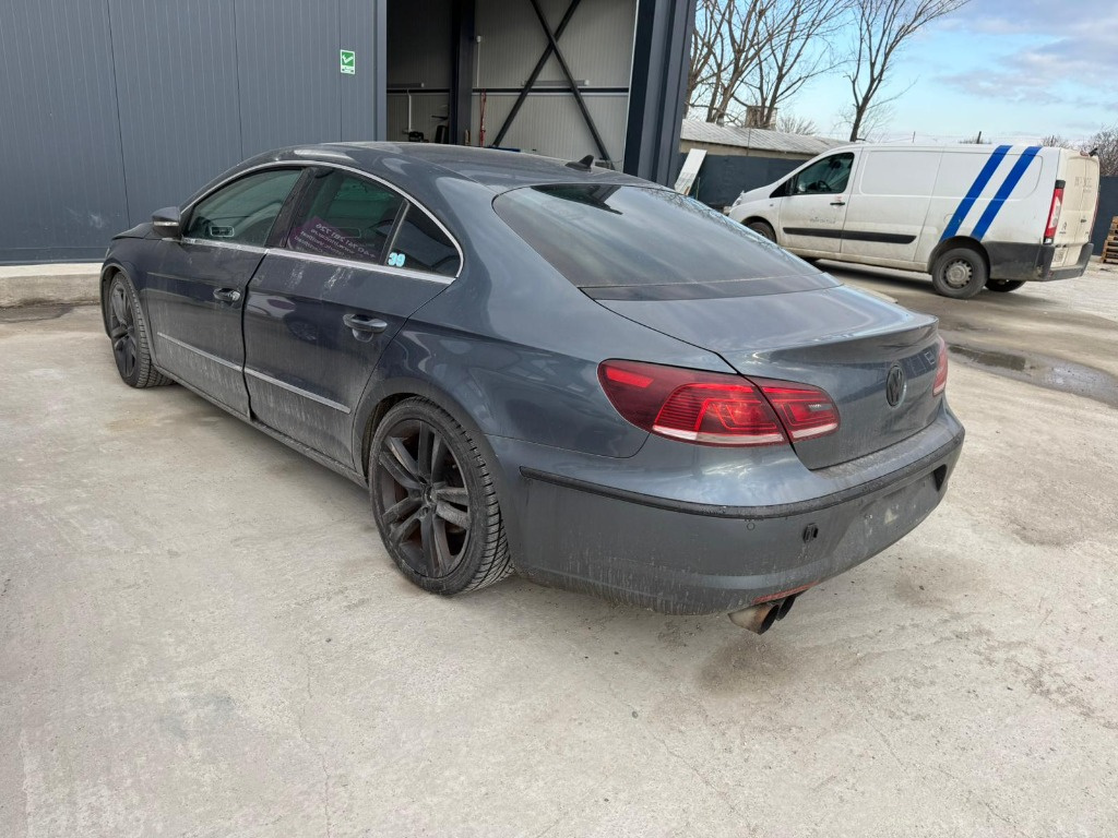 Usa stanga fata Volkswagen Passat CC 201