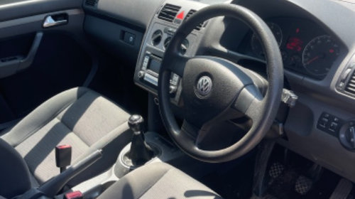 Usa stanga fata Volkswagen Touran 2008 M