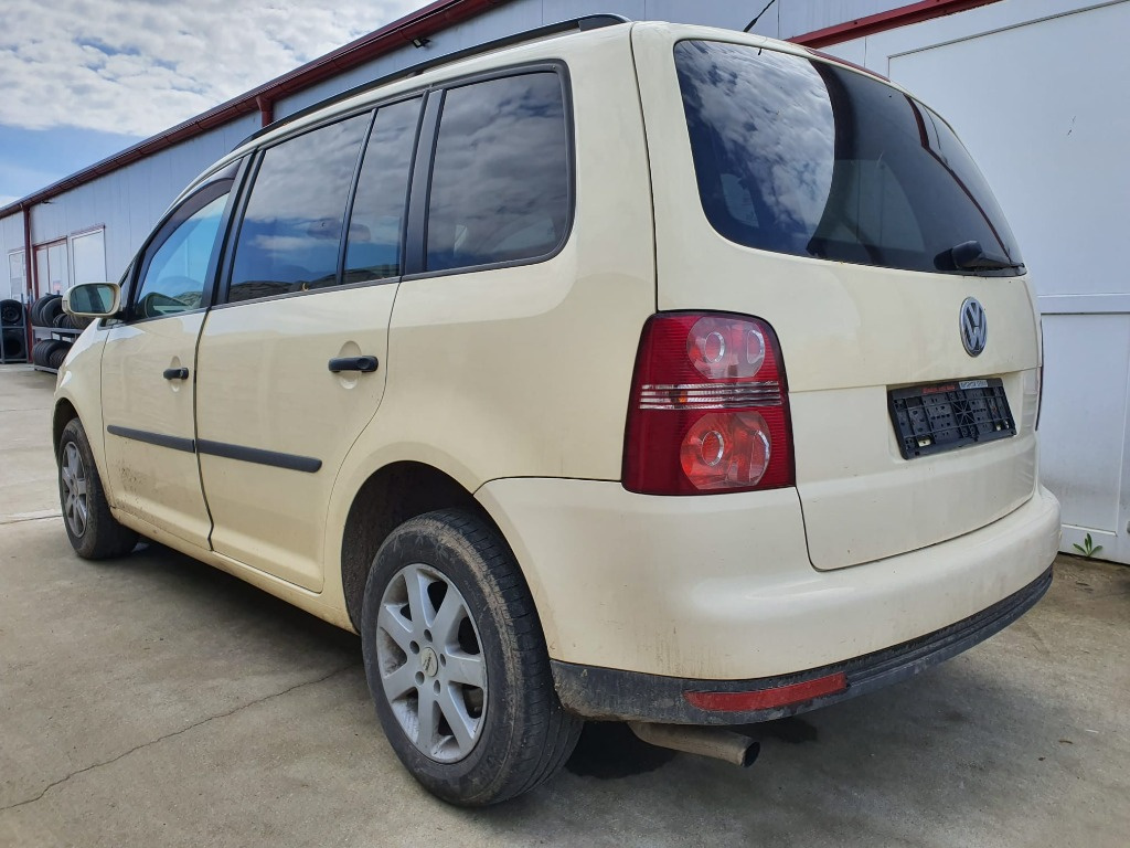 Usa stanga fata Volkswagen Touran 2008 X