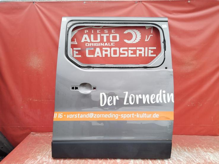 Usa stanga laterala,culisanta Renault Trafic an 20