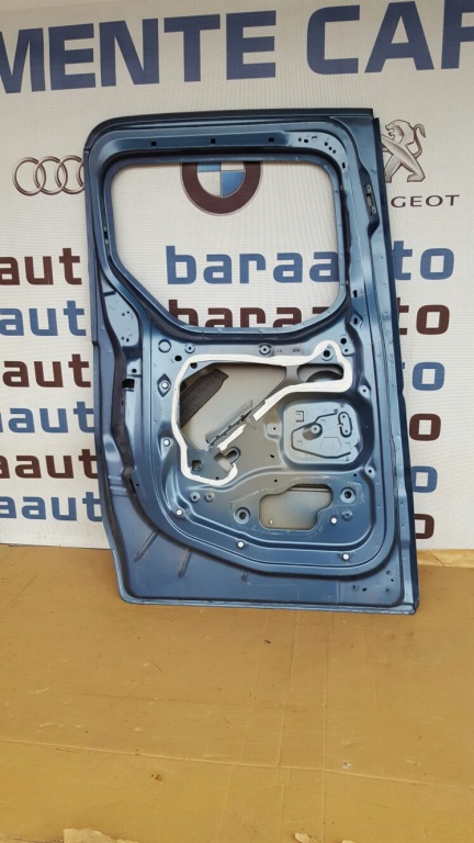 Usa stanga laterala peugeot partner 2012