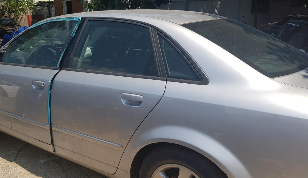 Usa stanga spate Audi A4 B6 2001 2002 2003 2004