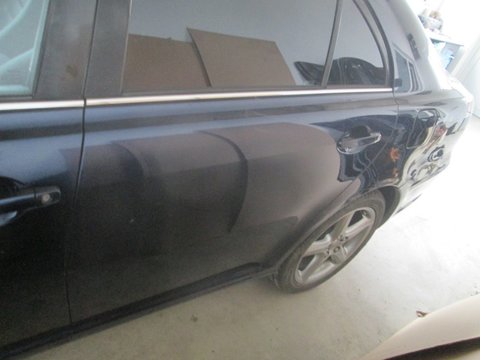 Usa stanga spate fara accesorii Toyota Avensis T25 facelift hatchback 2006 2007 2008