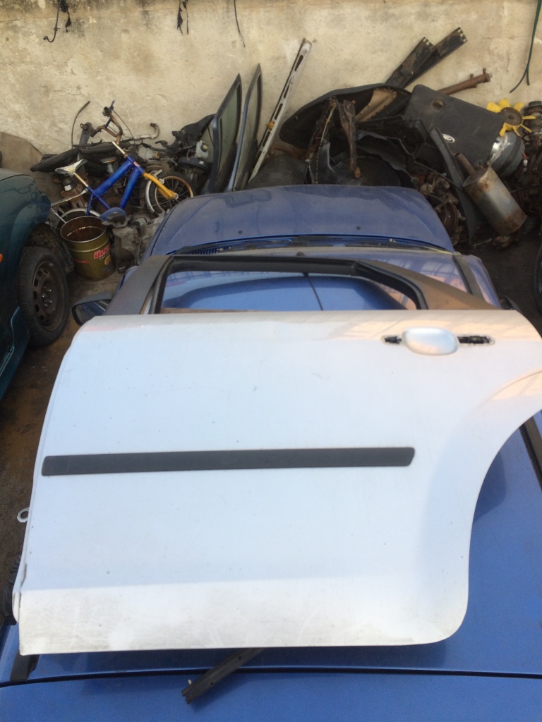 Usa stanga spate ford focus sedan an 2006 gri