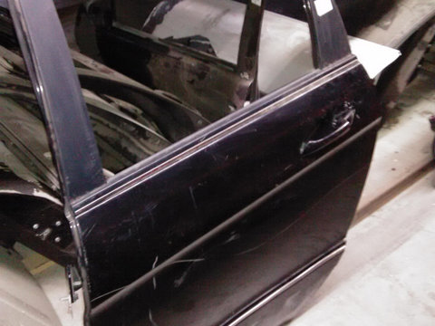 Usa stanga spate si geam Mercedes B class, an 2011.