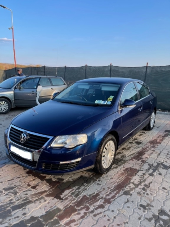 Usa stanga spate Volkswagen Passat B6 20