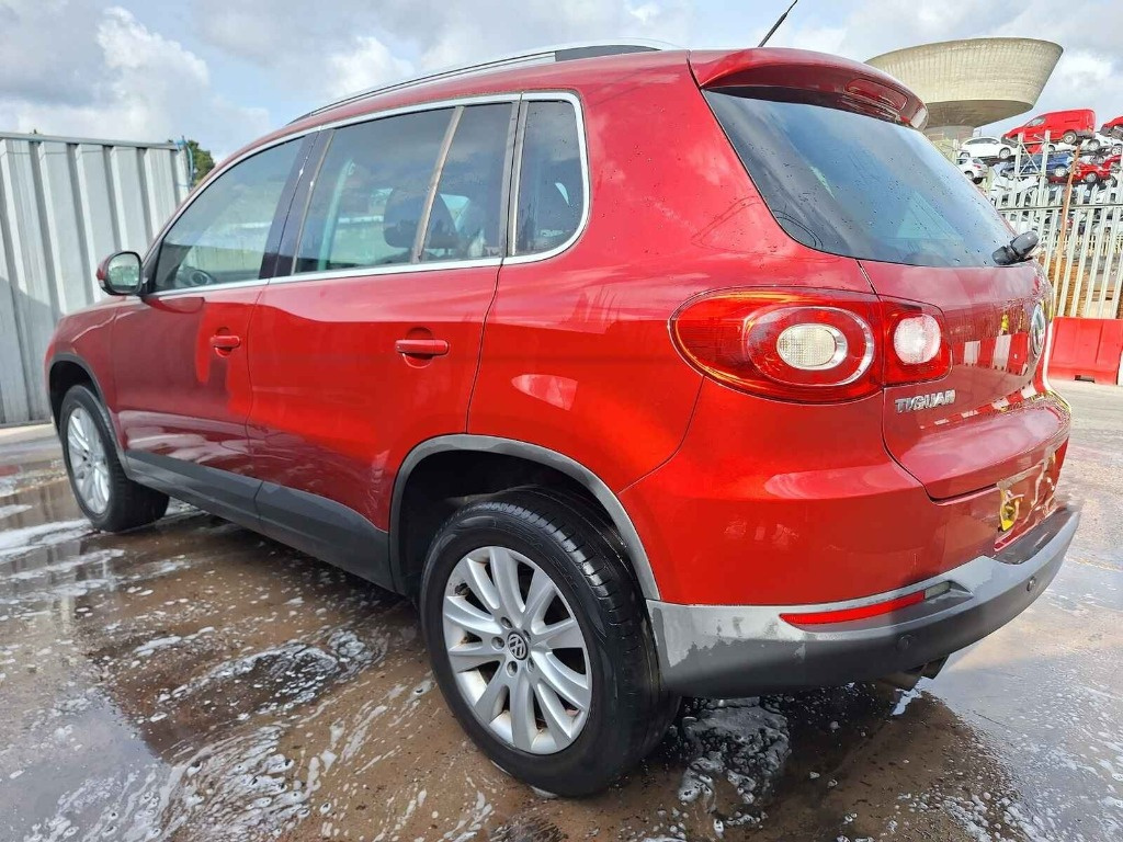 Usa stanga spate Volkswagen Tiguan 5N 2009 SUV 2.0