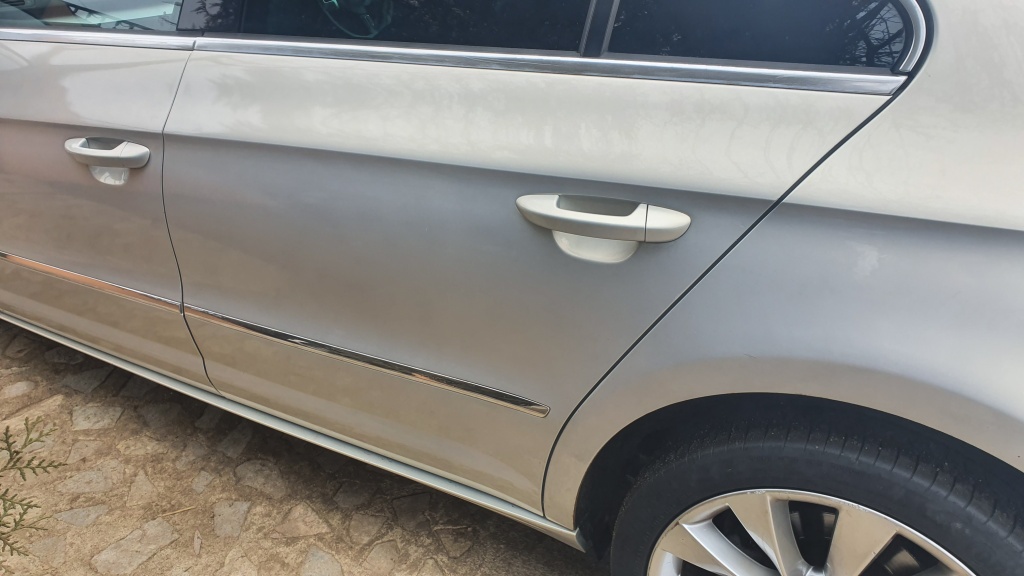 Usa stanga spate vw passat cc culoare LR7L