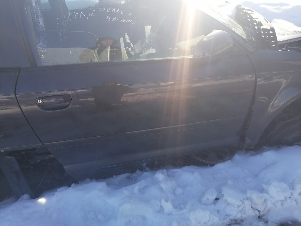 Usi fata in 2 portiera audi A3 8P