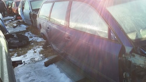 Usi fata si spate VW Passat B5 combi alb