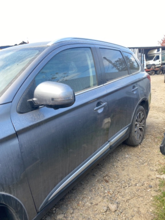 Usi portiere stanga fata spate Mitsubishi Outlande