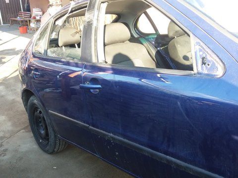 Usi spate (FARA ANEXE ) Seat Leon 2002 culoare albastra