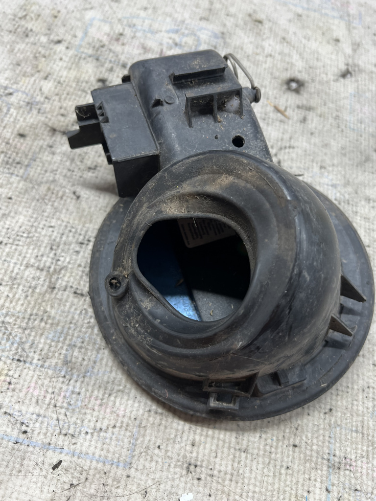 Usita rezervor Ford Focus 2 2010