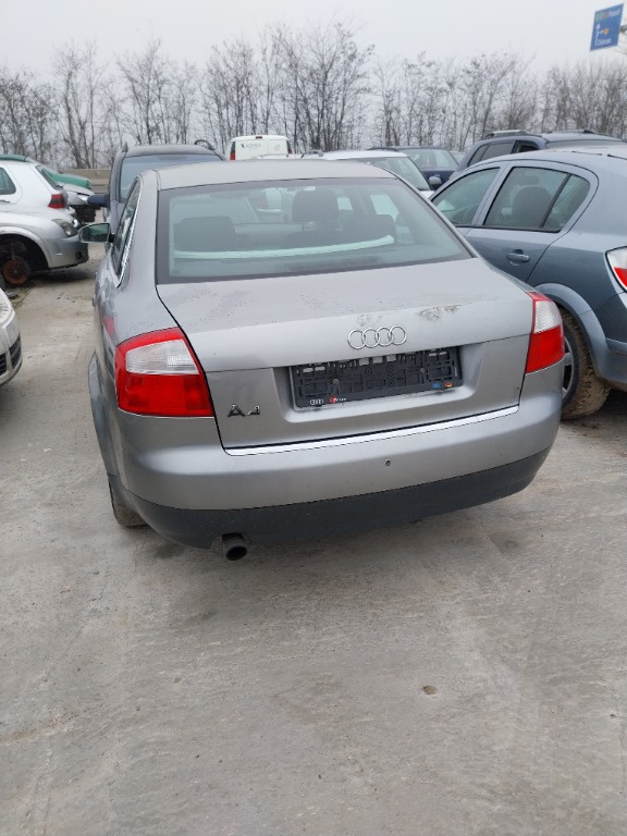 Vând capotă portbagaj audi a4 2002