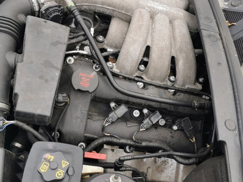 Vând motor jaguar xf benzina 3.0 benzina tip JO5 an 2010