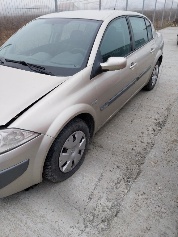 Vând ușă stanga spate completă Renault Megane 2006