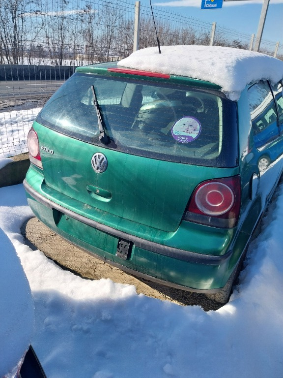 Vând ușă stanga spate completă vw polo 9n