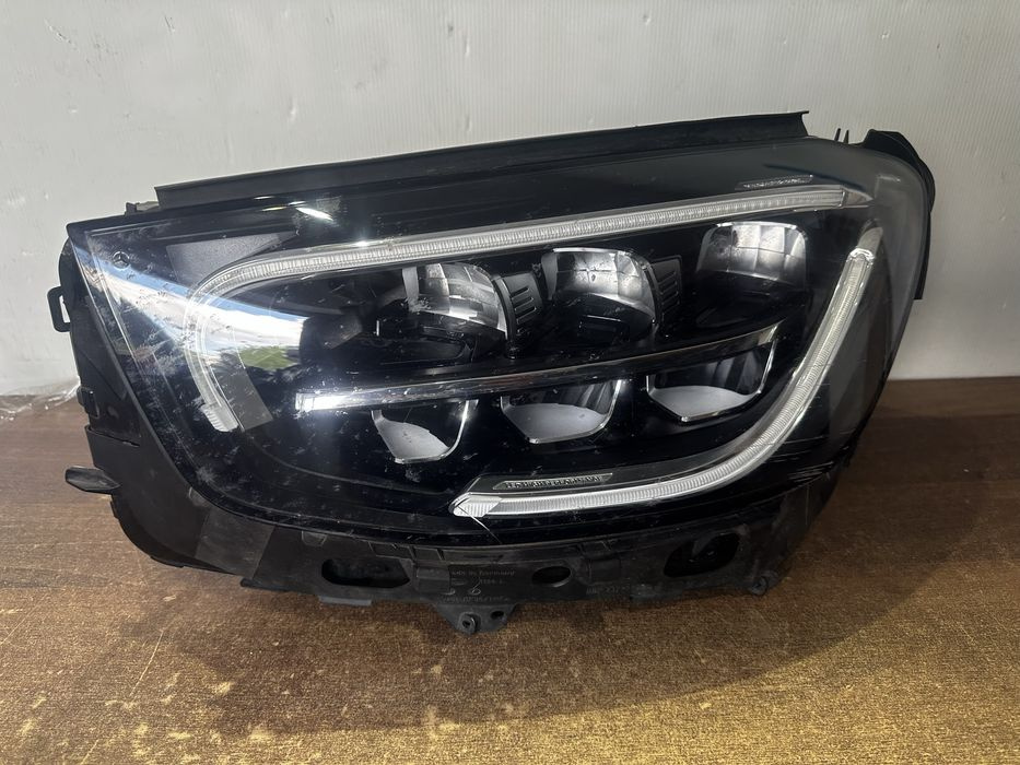Vand far stanga LED Mercedes Benz GLC Facelift W253
