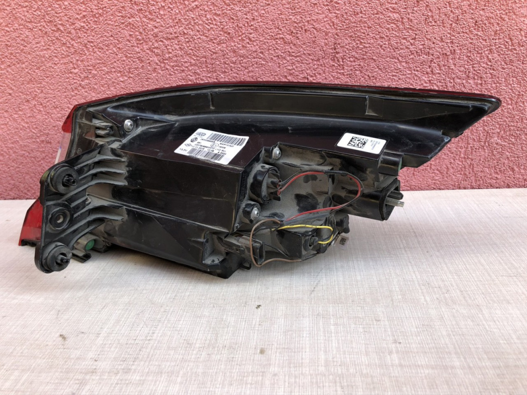 Vand stop stanga Renault Megane 4