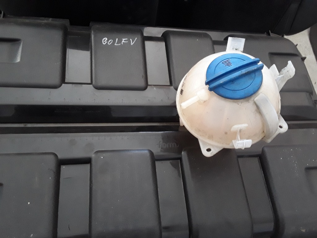 Vas expansiune expansiune Volkswagen Golf V