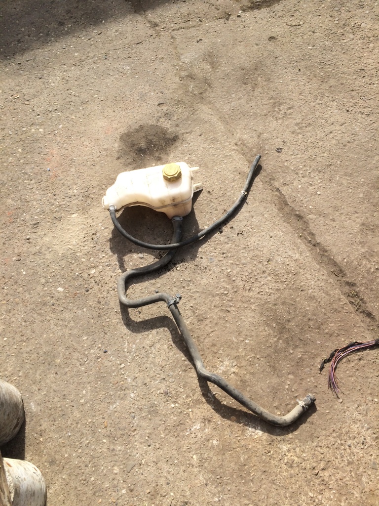 Vas expansiune ford fiesta an 2000