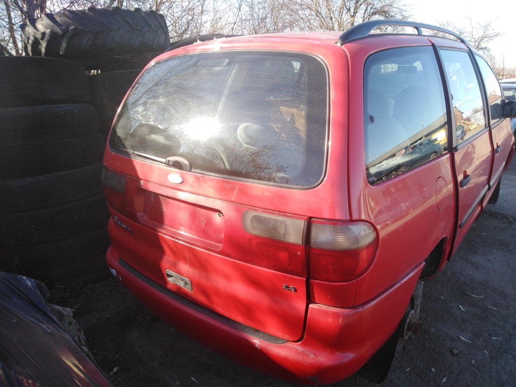 Vas expansiune Ford Galaxy 1998 . 2.3