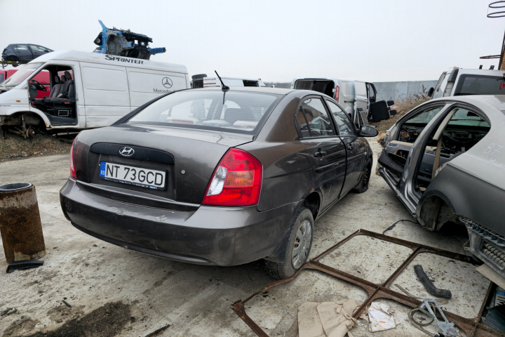 Vas expansiune Hyundai Accent 2010 berli