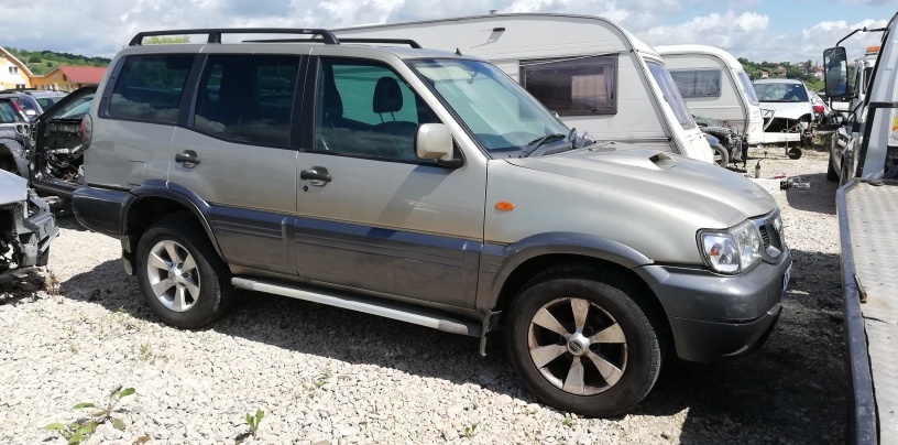 Vas expansiune Nissan Terrano 2004 4 USI 3,0 DIESEL